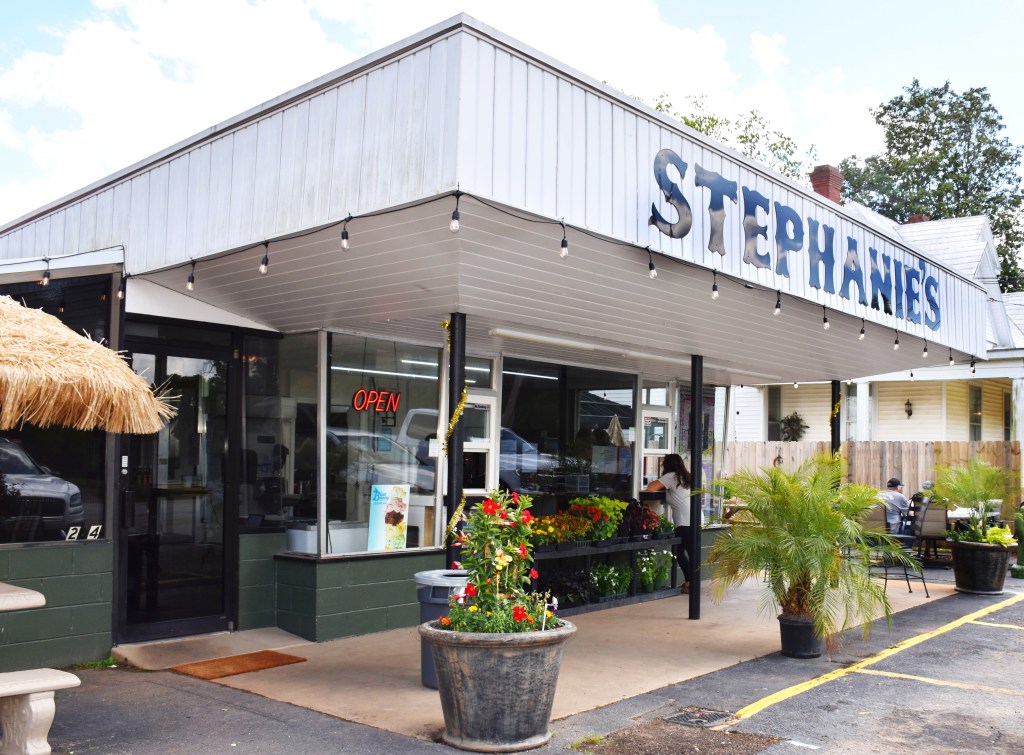 This image has an empty alt attribute; its file name is dsc_0752-2.jpg