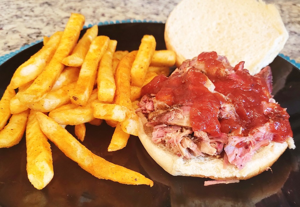 This image has an empty alt attribute; its file name is sandwich.jpg